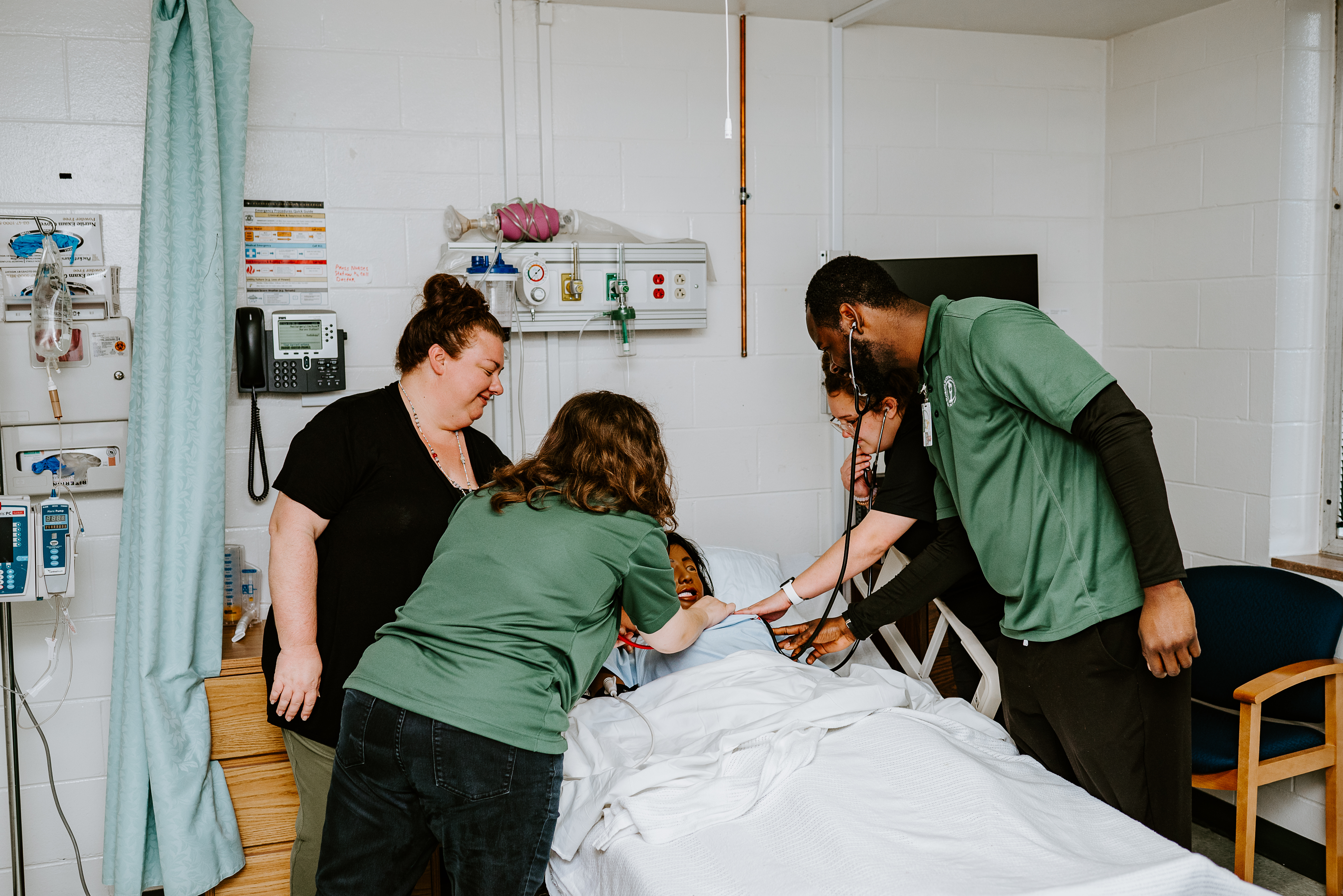 Nursing students in patient simulation lab